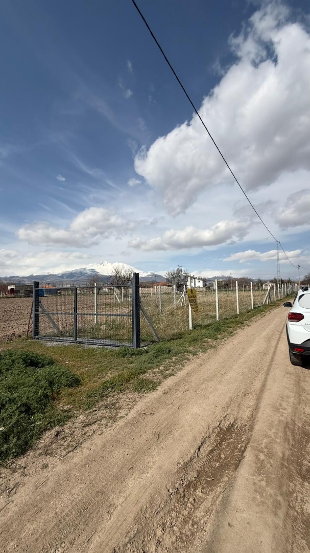 KAYSERİ DEVELİ GÜNEYAŞAĞI MAHALLESİ TEKKEFIDINI MEVKİİNDE SATILIK HOBİ BAHÇESİ